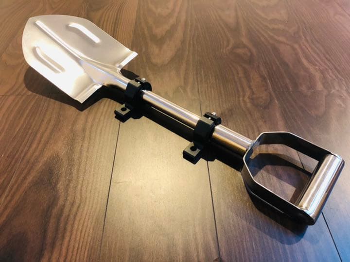 ジムニー他車対応 ステンレス製スコップ・専用ブラケット2個付属