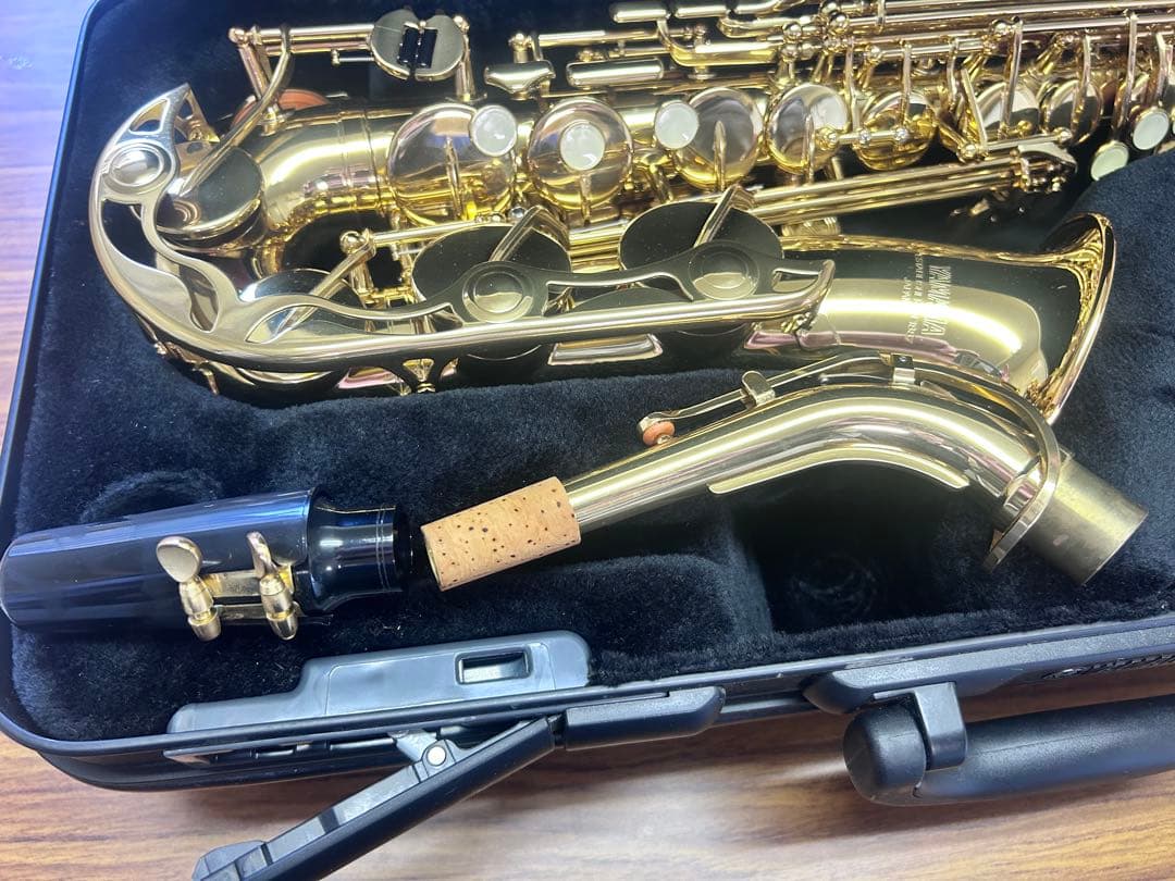 ヤマハアルトサックスYAS275 オリジナルケース付き