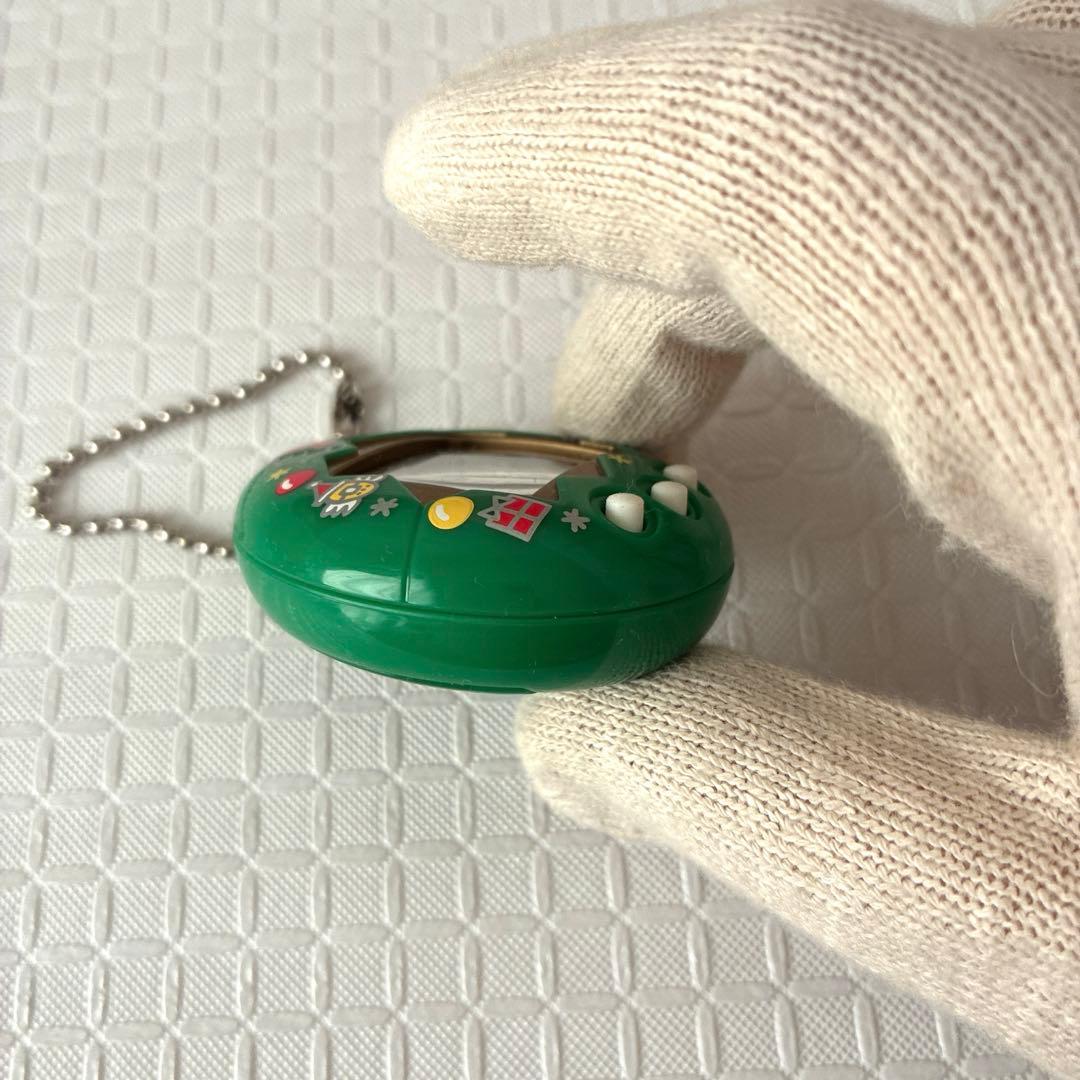 サンタクロっちのたまごっち 緑 - メルカリ