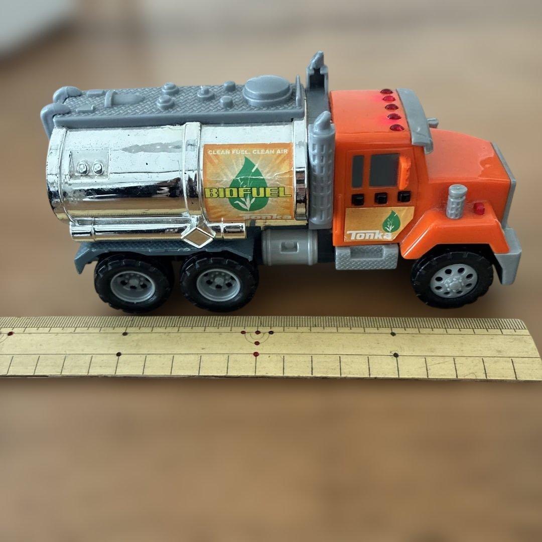 ミニカーセット トラック 救急車 パトカー - メルカリ