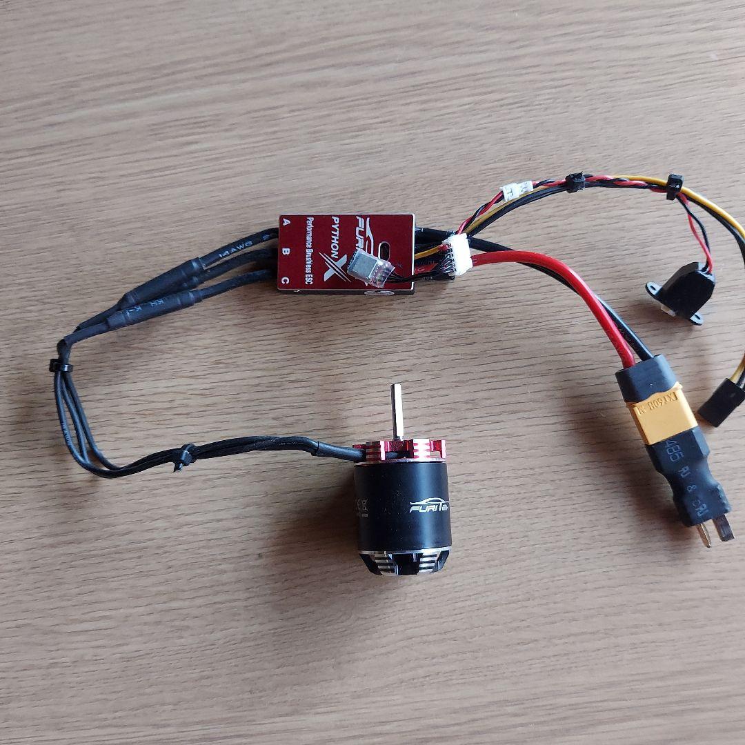 Furitek Python X ESC & ブラシレスモーターセット FURITEK PYTHON X BRUSHED/BRUSHLESS ESC WITH PERENTIE FOR 1/10 RC