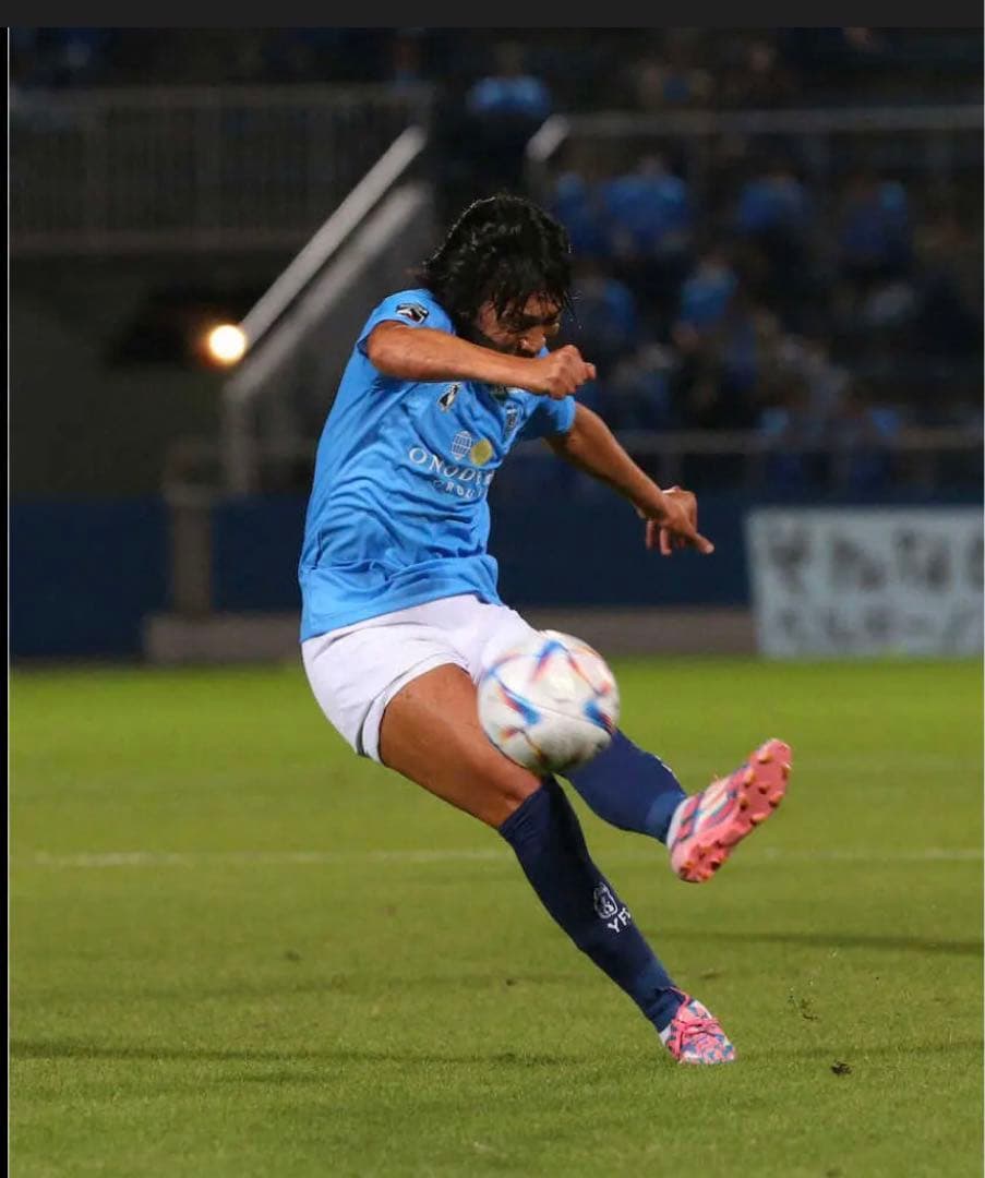 横浜FC 2022 中村俊輔 現役ラストモデル オーセンティック L - メルカリ