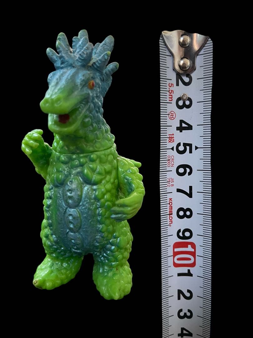 レア☆マルサン・ミニソフビ 超獣ベロクロン 高さ約12センチ 造形