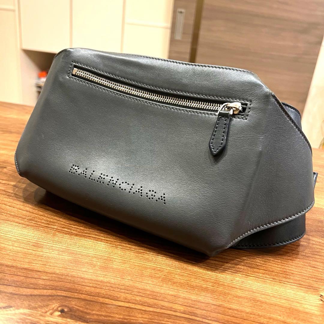 BALENCIAGA(バレンシアガ)ボディバッグ☆グレー Sold Balenciaga City Bag Grey with Gold hardware Mini Crossbody