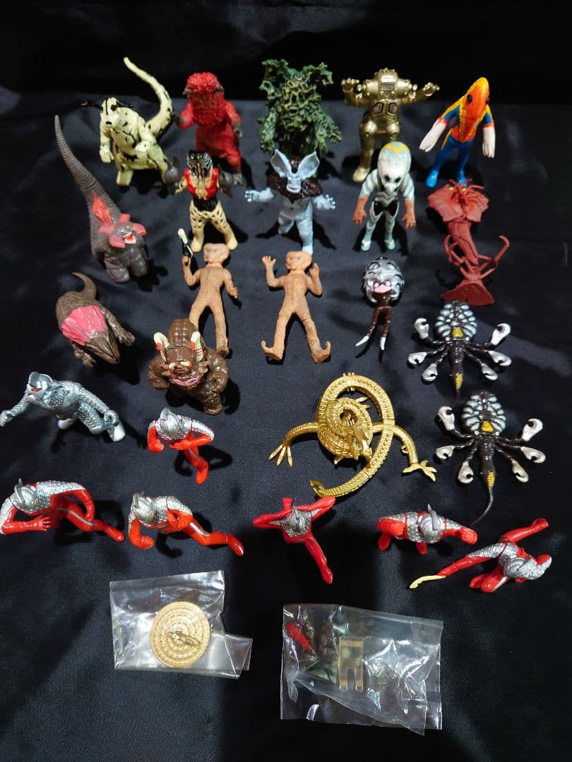 HG ウルトラ怪獣 98体 HG ウルトラ怪獣 98体