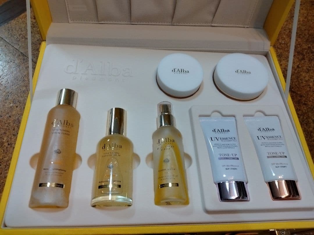 d'Alba 化粧品セットトラベルセット　黄色いトランク 楽天市場】【 d'Alba ( ダルバ ) 公式 】【 ダルバ プレゼント セット