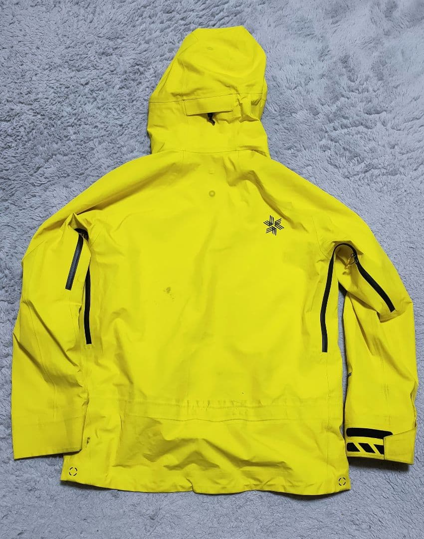 ✨定価半額以下✨《GOLDWIN ゴールドウイン》ゴアテックス3Lジャケット上下