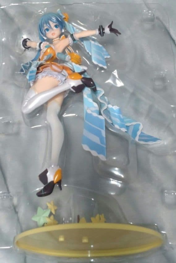中古箱なしフィギュア ４体セット
