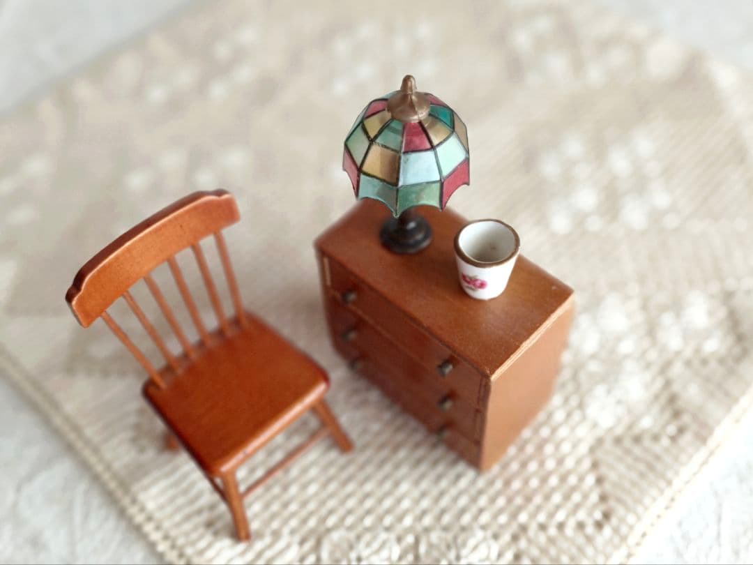 cinnamon さま】 vintage ❀ ステンドグラスの 小さなランプ