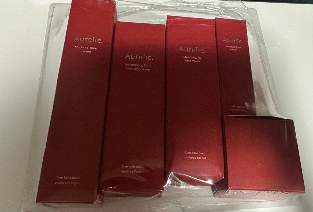 めぐみ　Aurelie スキンケアトライアルセット 5点 Aurelie.オレリーMEGUMIスキンケアセット 5 点 - メルカリ