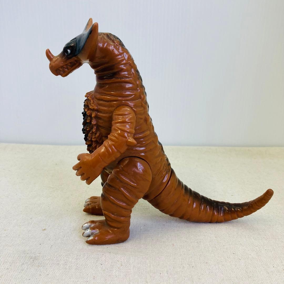 ゴモラ ウルトラ怪獣シリーズ 1988 ソフビ BANDAI 円谷プロ - メルカリ