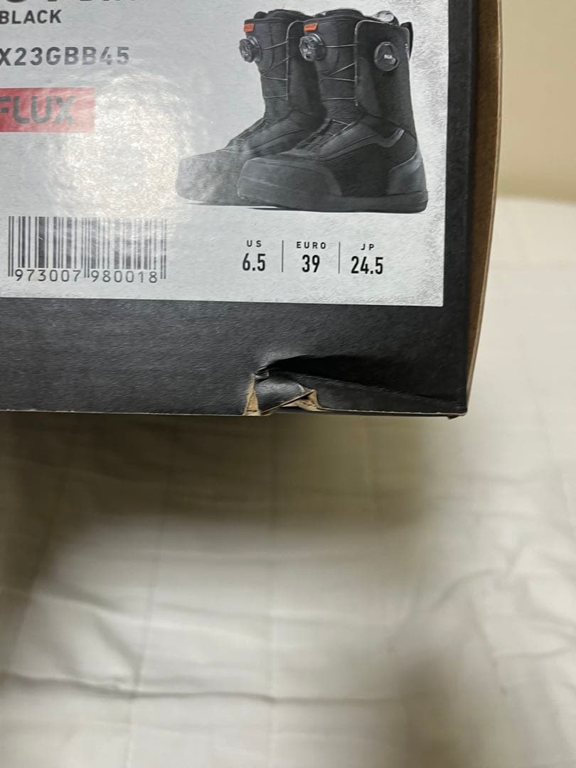 新品未使用2024-2025年　FLUX X23GBB45 24.5cm