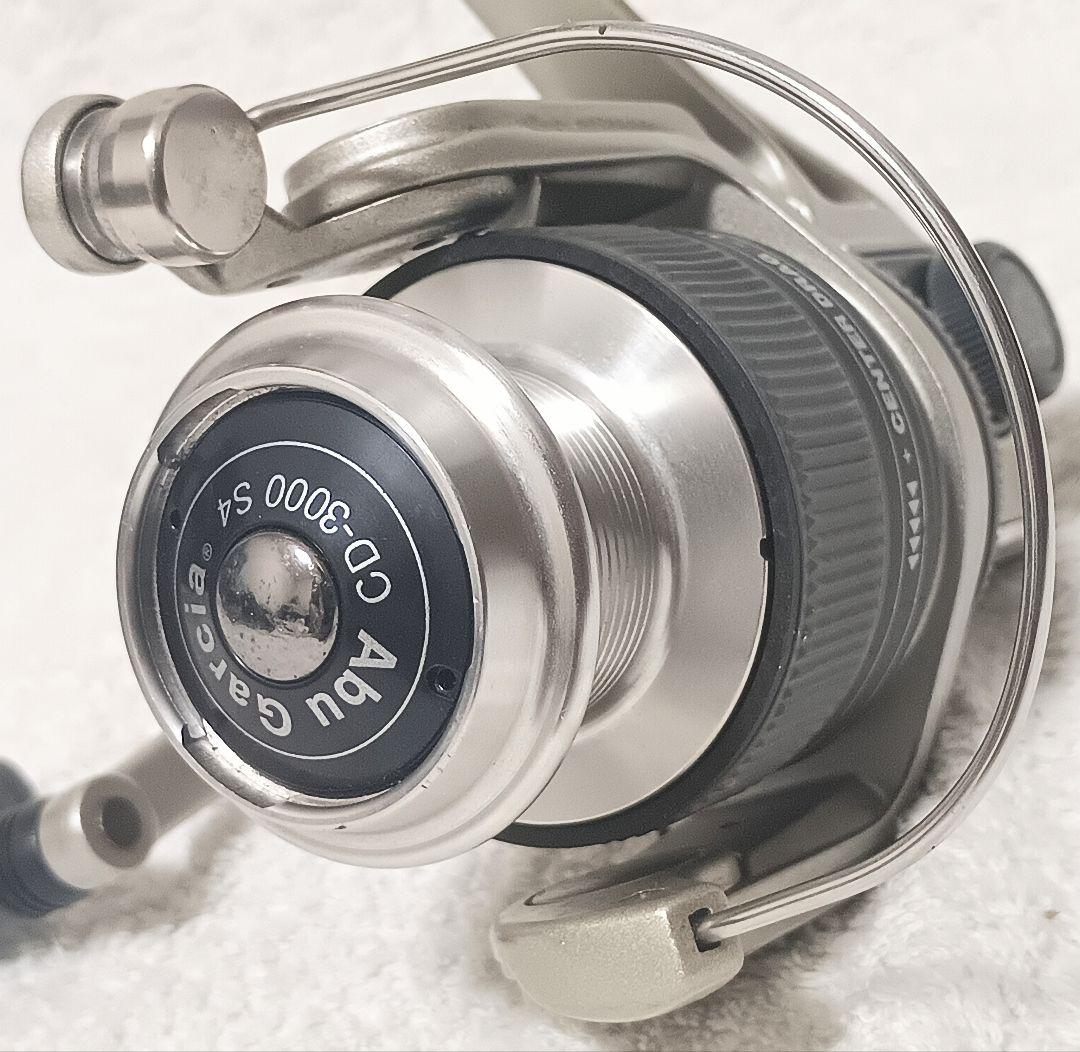 ABU GARCIA CD-3000 S4 センタードラグリールなんと新品 - メルカリ