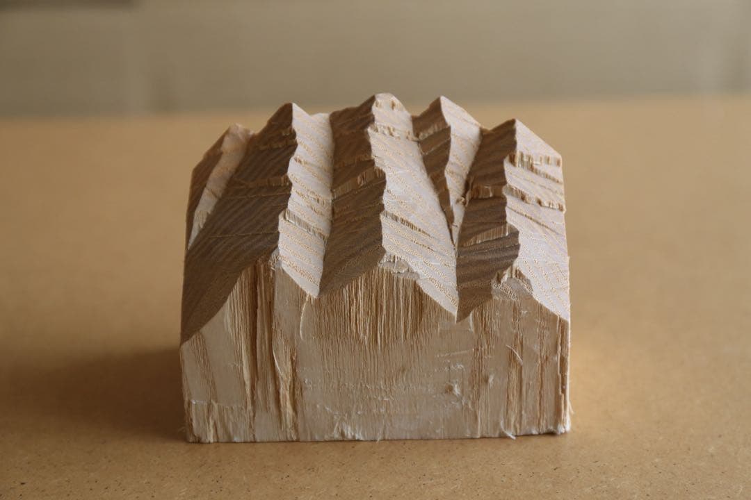 高野夕輝 日高山脈 山脈 木彫り熊 彫刻 木彫 オブジェ 作家