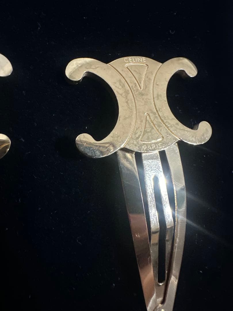sr セリーヌアクセサリーヘアクリップ目立つ汚れ傷あり