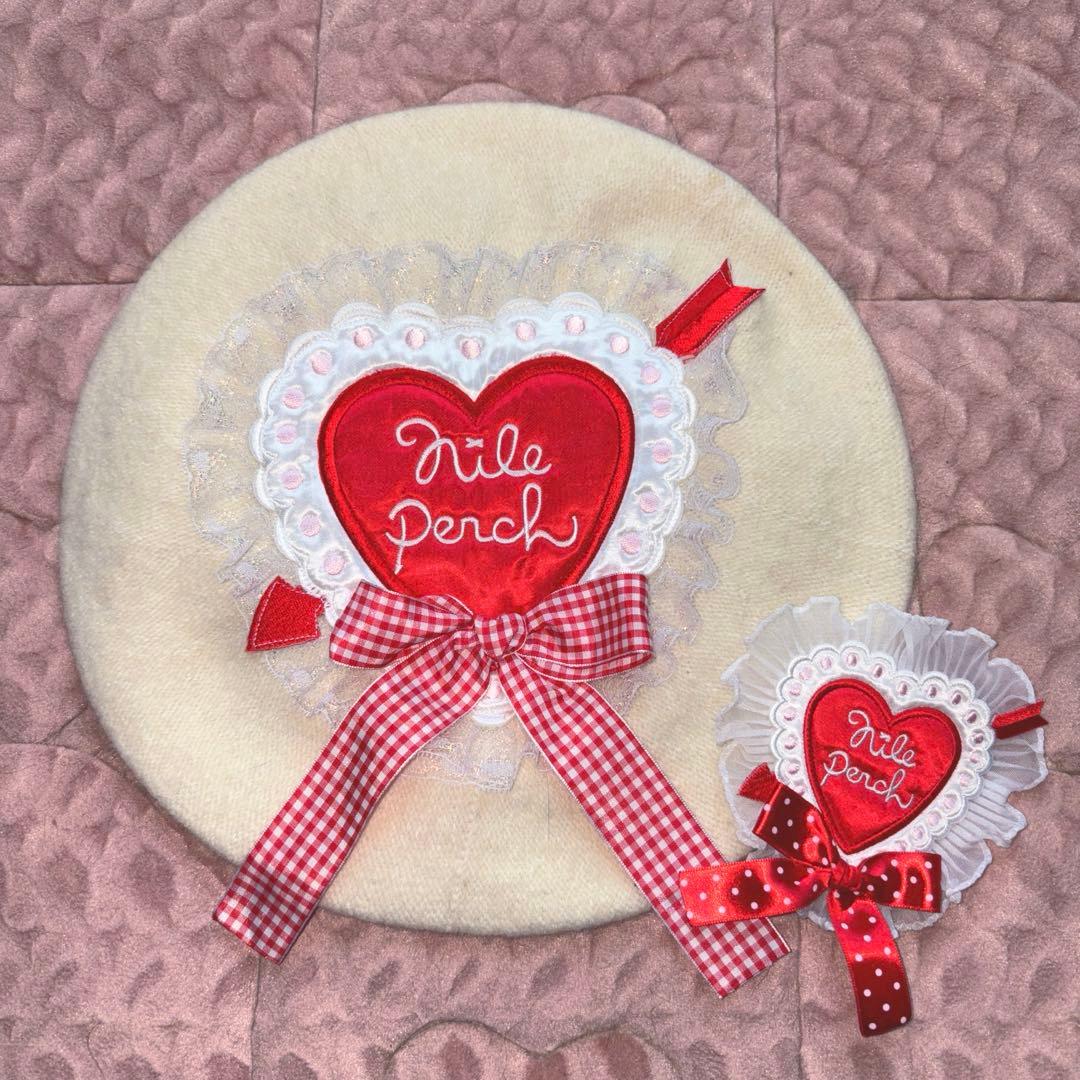 ナイルパーチ ベレー帽＆バッジ ナイルパーチ ベレー帽＆バッジ