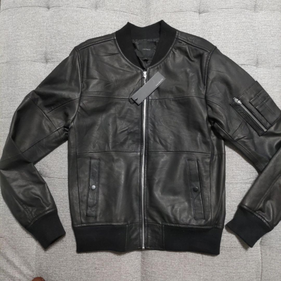 【roshell】ブラックレザー MA-1ジャケット新品　サイズM セール中】roshell ブラックMA-1レザージャケット Lサイズ