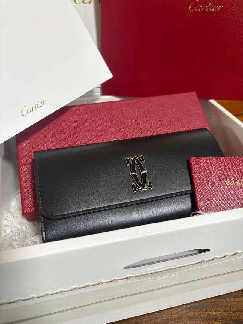 チーズダッカルビ カルティエ 長財布 Cartier 黒 レザー Cartier C ドゥ カルティエ C de Cartier インターナショナル