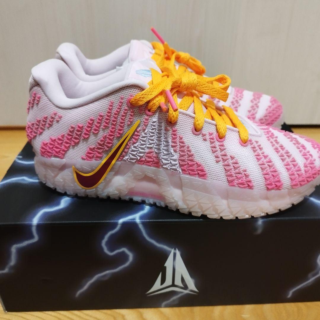 JA3 NIKE　24.5cm