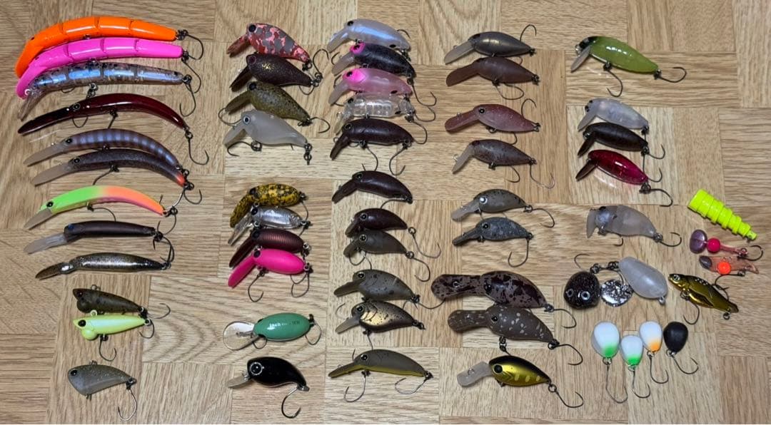 エリアトラウト 管釣り　プラグ56個スプーン101枚引退セット 2026年最新】管釣り 引退の人気アイテム - メルカリ