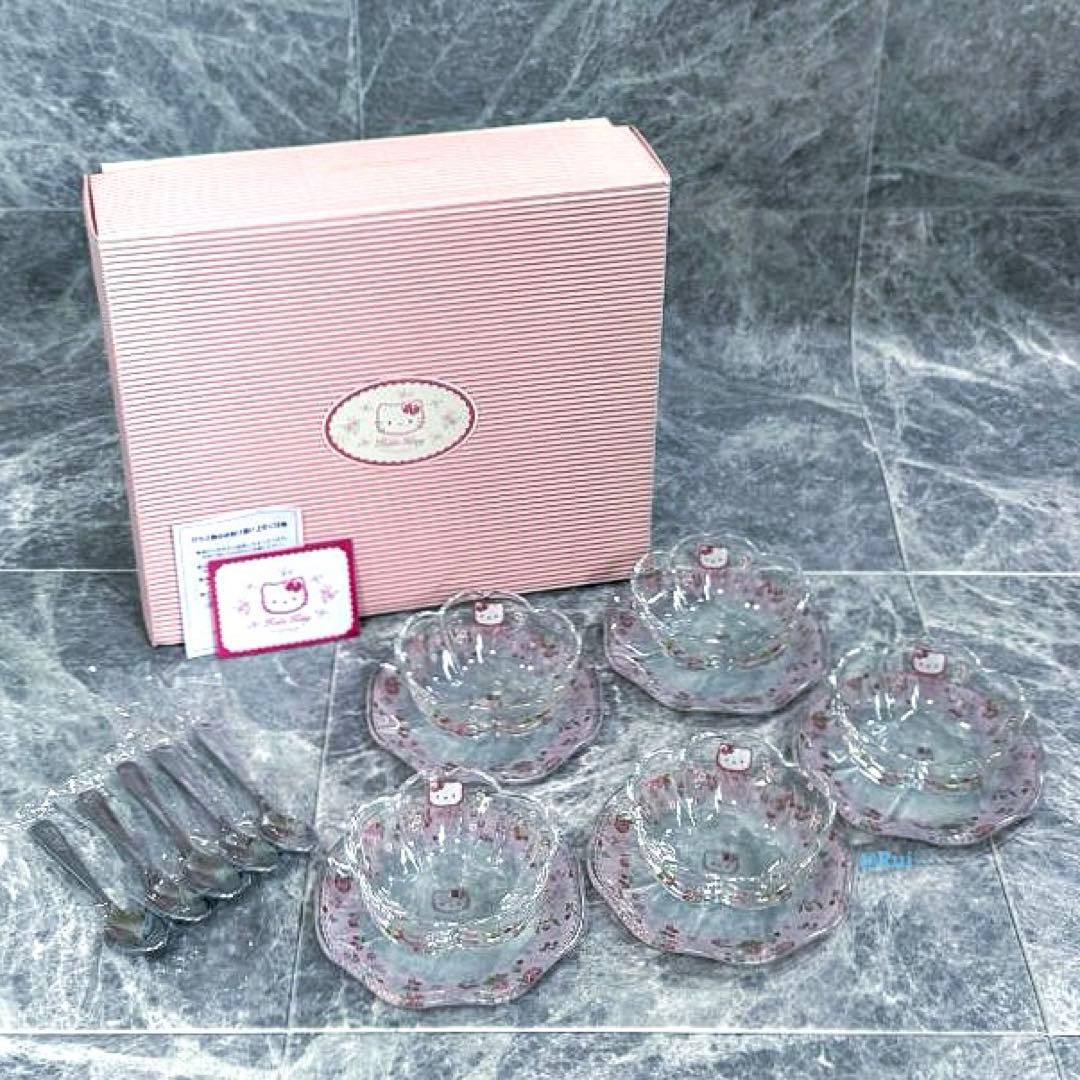 新品 未使用 サンリオ ハローキティ フルーツキティ ミニデザート