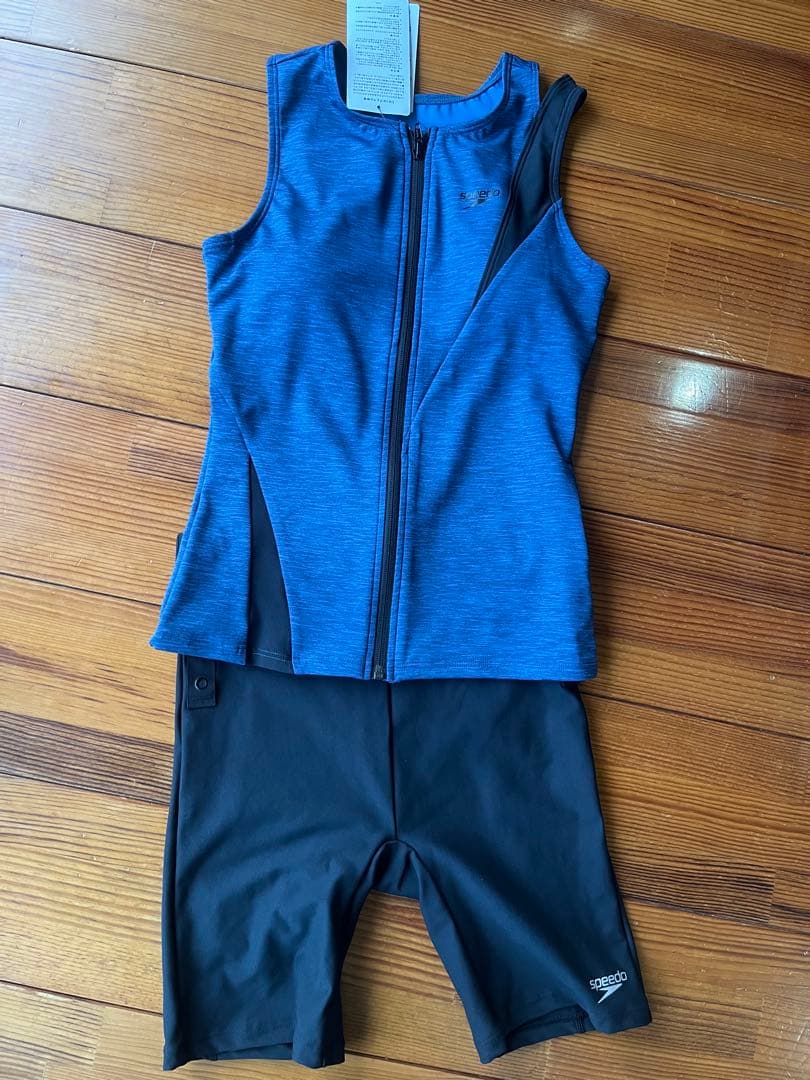 Speedo スポーツ用水着 タンクトップとショートパンツセット