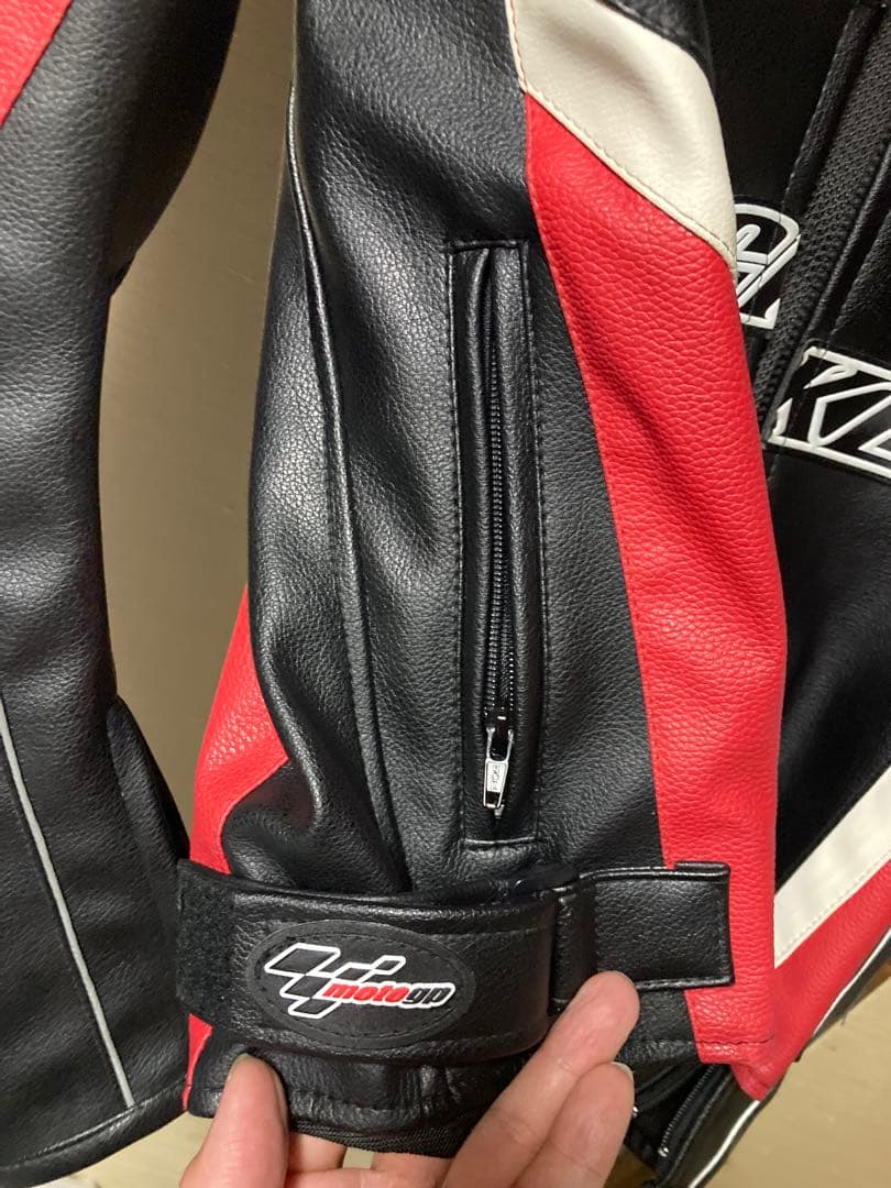 ヨシムラSUZUKI GSX-Rジャケット（ヨシムラキ一ホルダープレゼント付き