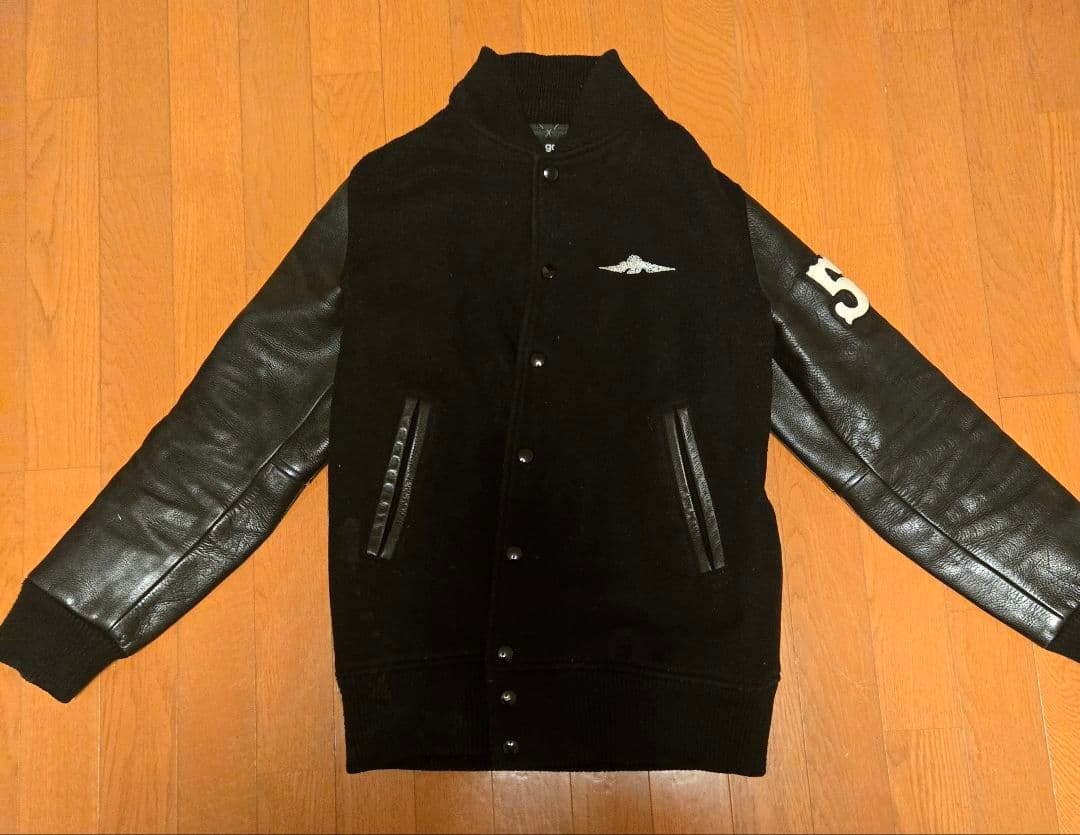 GDC 9周年 ナンバリング スタジャン - メルカリ