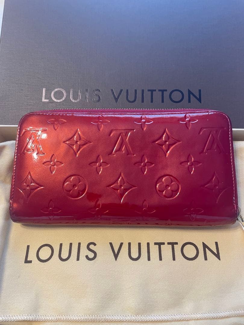 ルイヴィトン】 ジッピーウォレット ヴェルニ ラウンド長財布