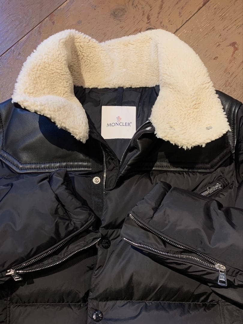 MONCLER LEO モンクレール ダウン ジャケット ボア レザー 正規品