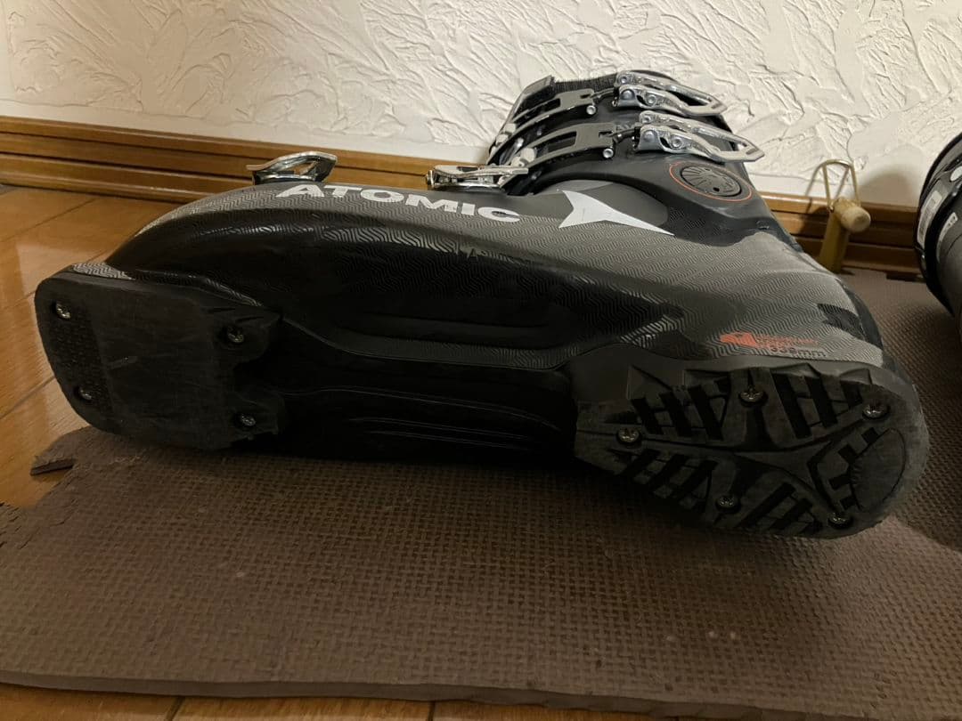 ATOMIC アトミック　スキーブーツ 29〜29.5cm 足幅広め 　保温性高