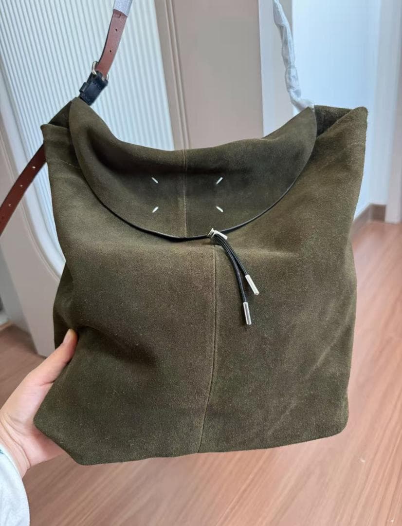Maison Margiela オリーブグリーン レザーショルダーバッグ【