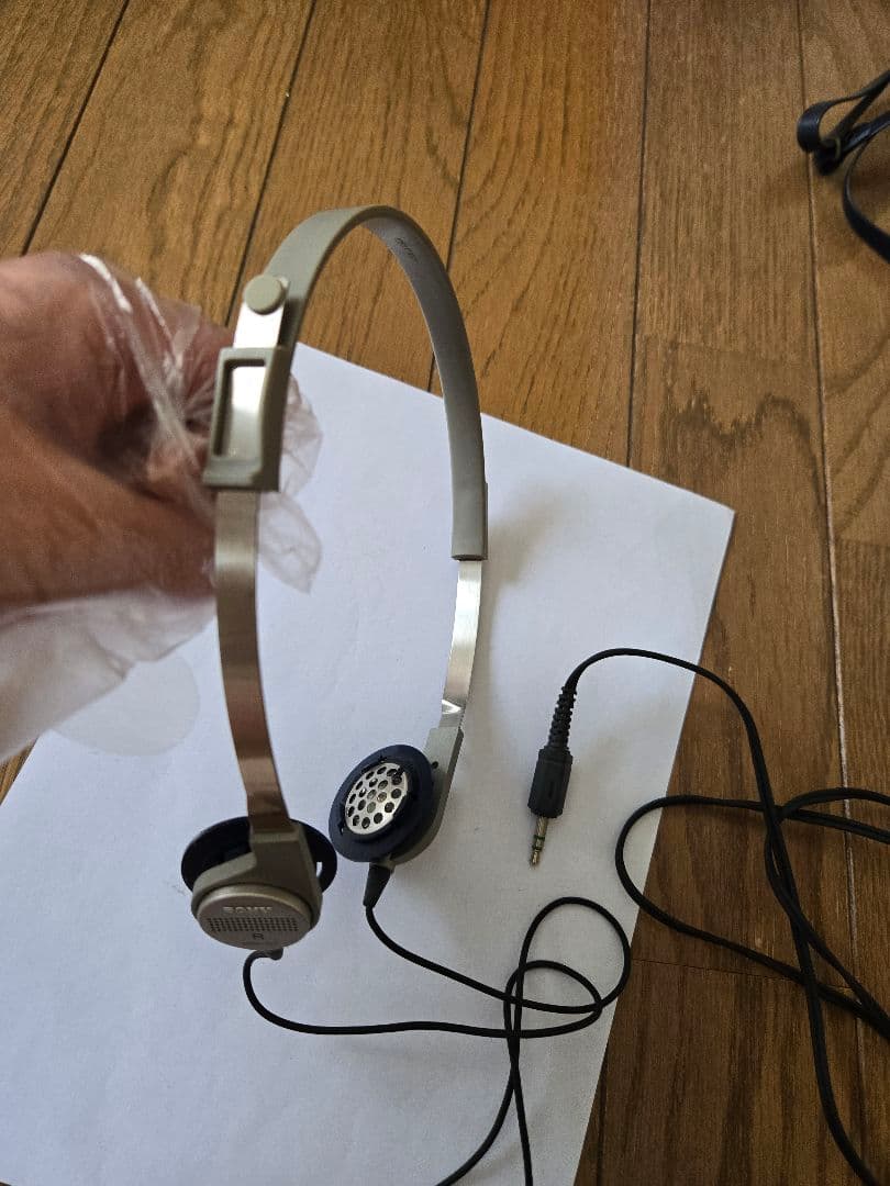 ソニー ウォークマン ジャンク品 イヤホン+ケース付き