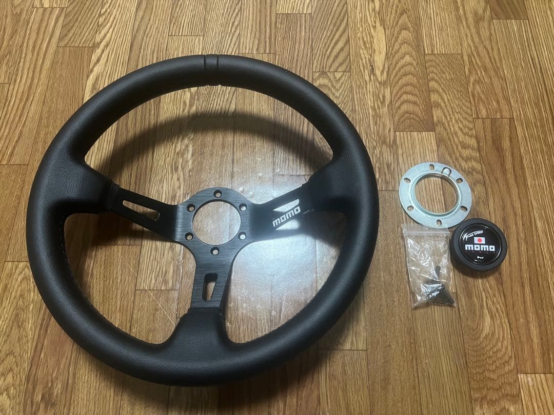美品 MOMO ステアリング ディープコーン 33パイ 楽天市場】MOMO DRIFTING 33パイ オレンジ モモステアリング ド