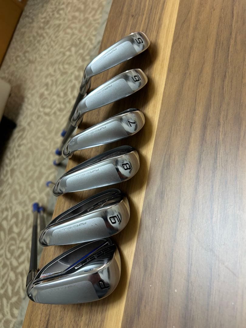 コブラ ワンレングスアイアンF7 5〜P フレックスRカーボン