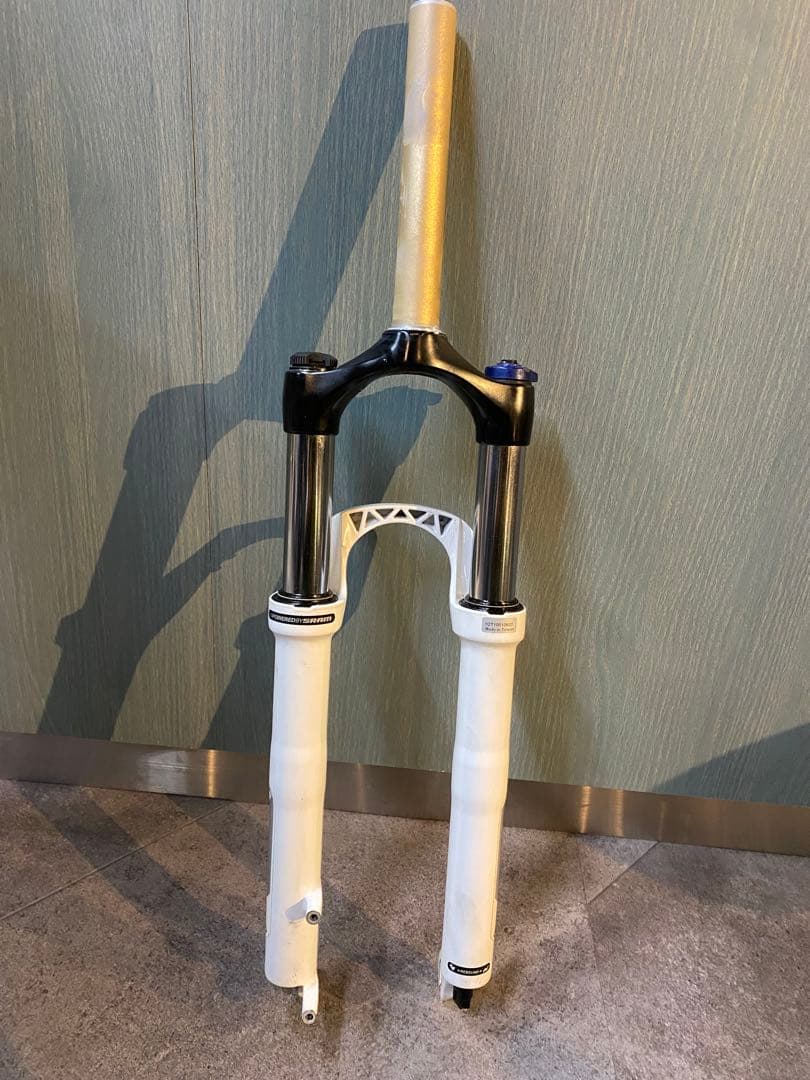 ROCKSHOX TORA TK サスペンションフォーク 100mm 26インチ