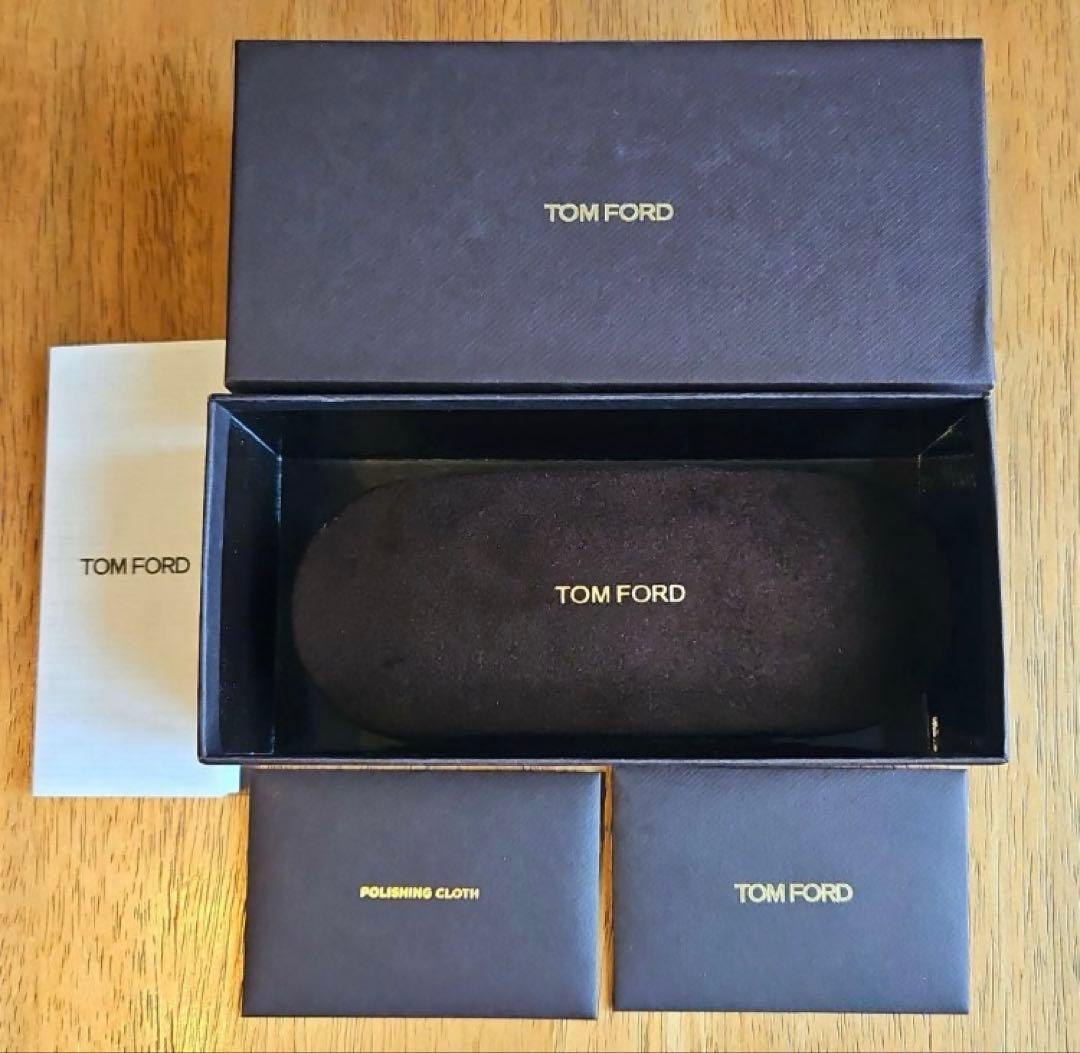 イケメンTOM FORDサングラスデミ柄フレームグラデーションブルーレンズ