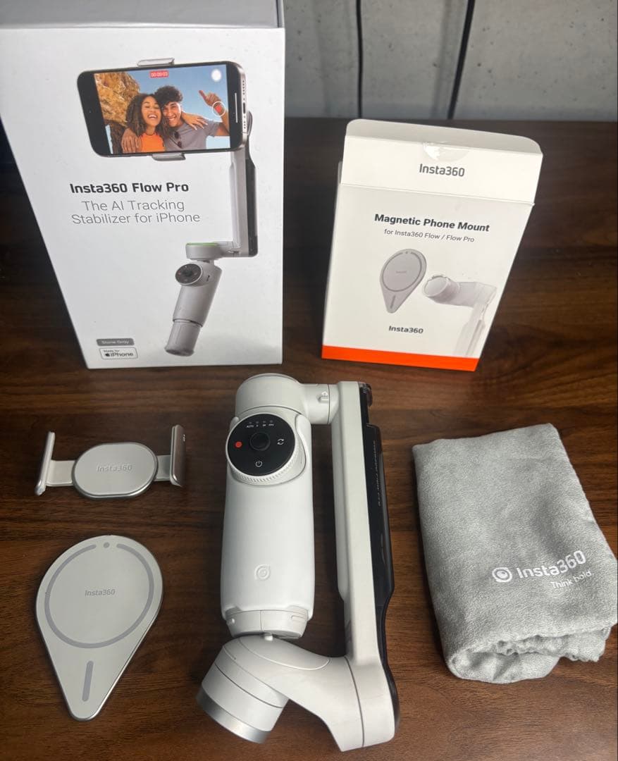 【美品】Insta360 Flow Pro ジンバル フルセット Amazon.co.jp: Insta360 Flow Pro - スマートフォン用AI搭載ジンバル