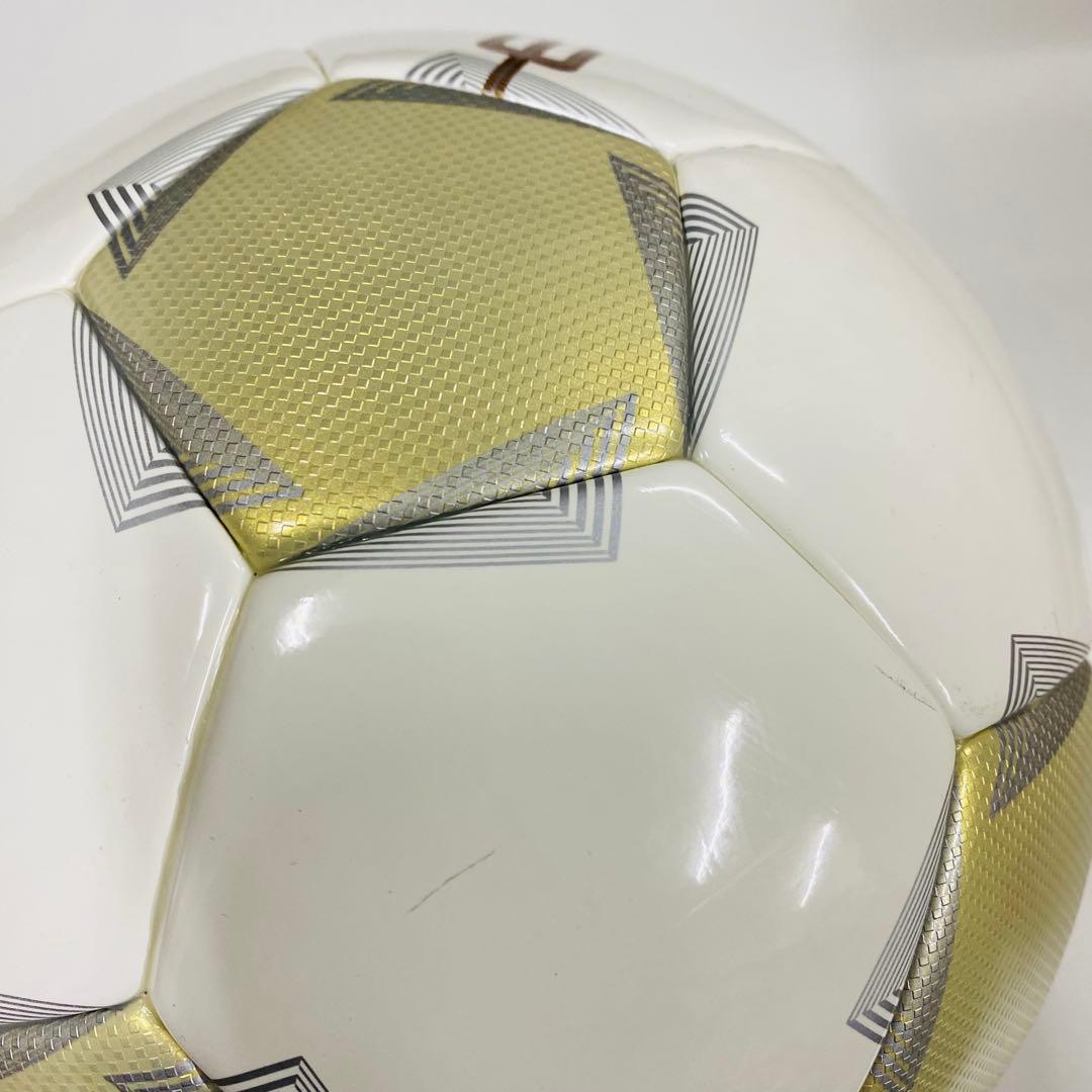 限定値下げ pelada サッカーボール ゴールドエディション 5号 4900