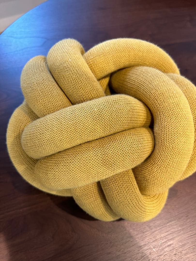デザインハウス　ストックフォルム　Knot Cushion ノットクッション Design House Stockholm KNOT ノット クッション Designed by シグル