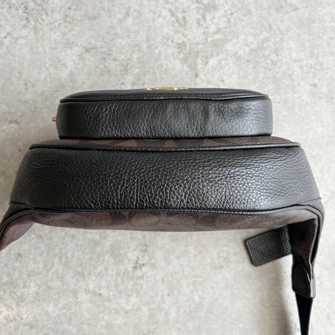 TERU様】COACH シグネチャーボディバッグ ショルダーバッグ バイカラー