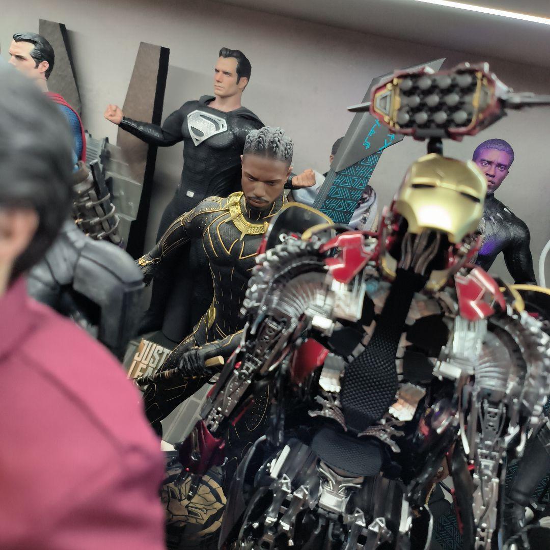 ホットトイズ　marvel マーベル　キルモンガー　フィギュア　開封品 ムービー・マスターピース】『ブラックパンサー』1／6スケール