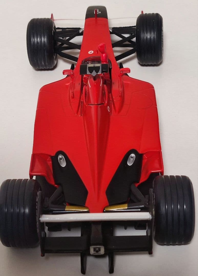 カスタム】1/18 フェラーリ F2001 イタリアGP シューマッハ - メルカリ