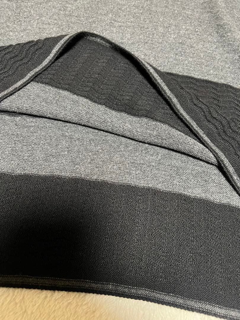 《トゥービーシック》46 大きいサイズ　Vネック　Aライン膝丈ワンピース　ニット