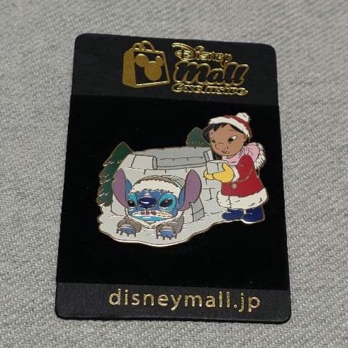 【レア】ディズニーモール限定　リロ&スティッチ　ピン　クリスマス 東京ディズニーランド“ディズニー・クリスマス2025”トイズ・ワンダラス