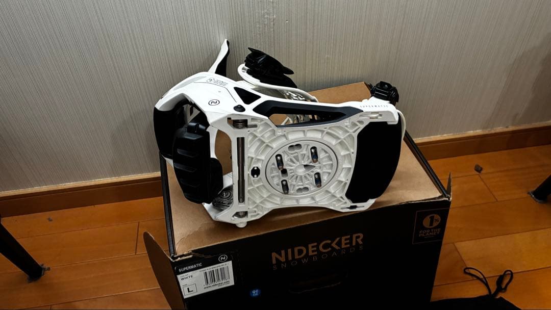 NIDECKER INFINITE ビンディング ホワイト 収納袋付き
