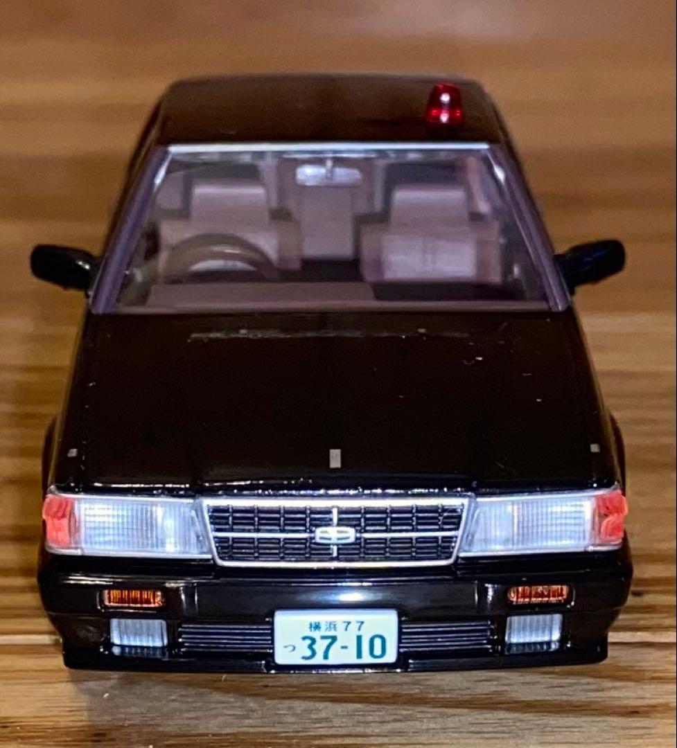 TOMYTEC 日産 グロリア パトカー 1/43