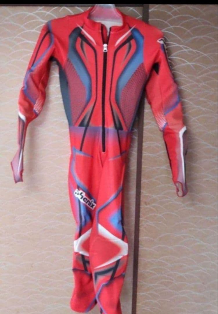 良品 Phenix フェニックス FIS 対応ワンピース e 新品タグ付き PHENIX フェニックス Jr.ワンピース a 新品タグ付き