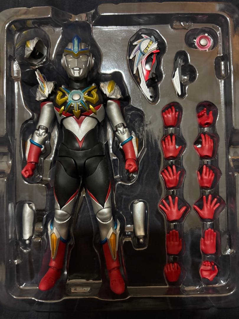 S.H.Figuarts ウルトラマンオーブ オーブトリニティ