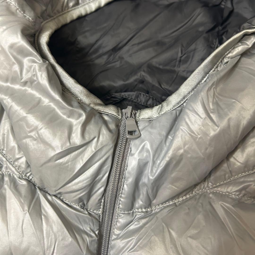 XLサイズ｜olduniqlo｜ダウンジャケット｜光沢シルバーグレー｜人気